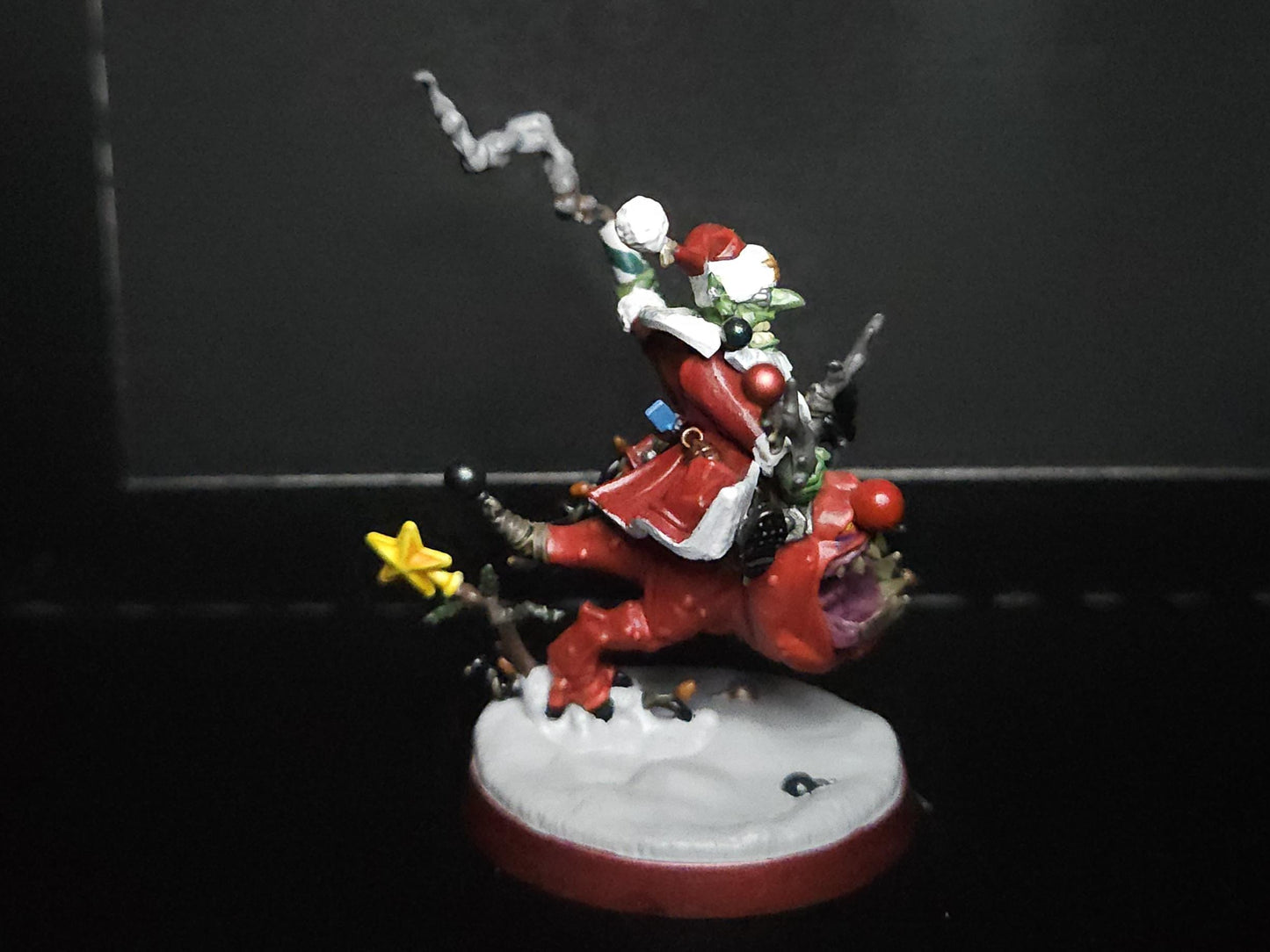 Da Red Gobbo and Bounca - Hand-painted Wahammer 40k Miniature