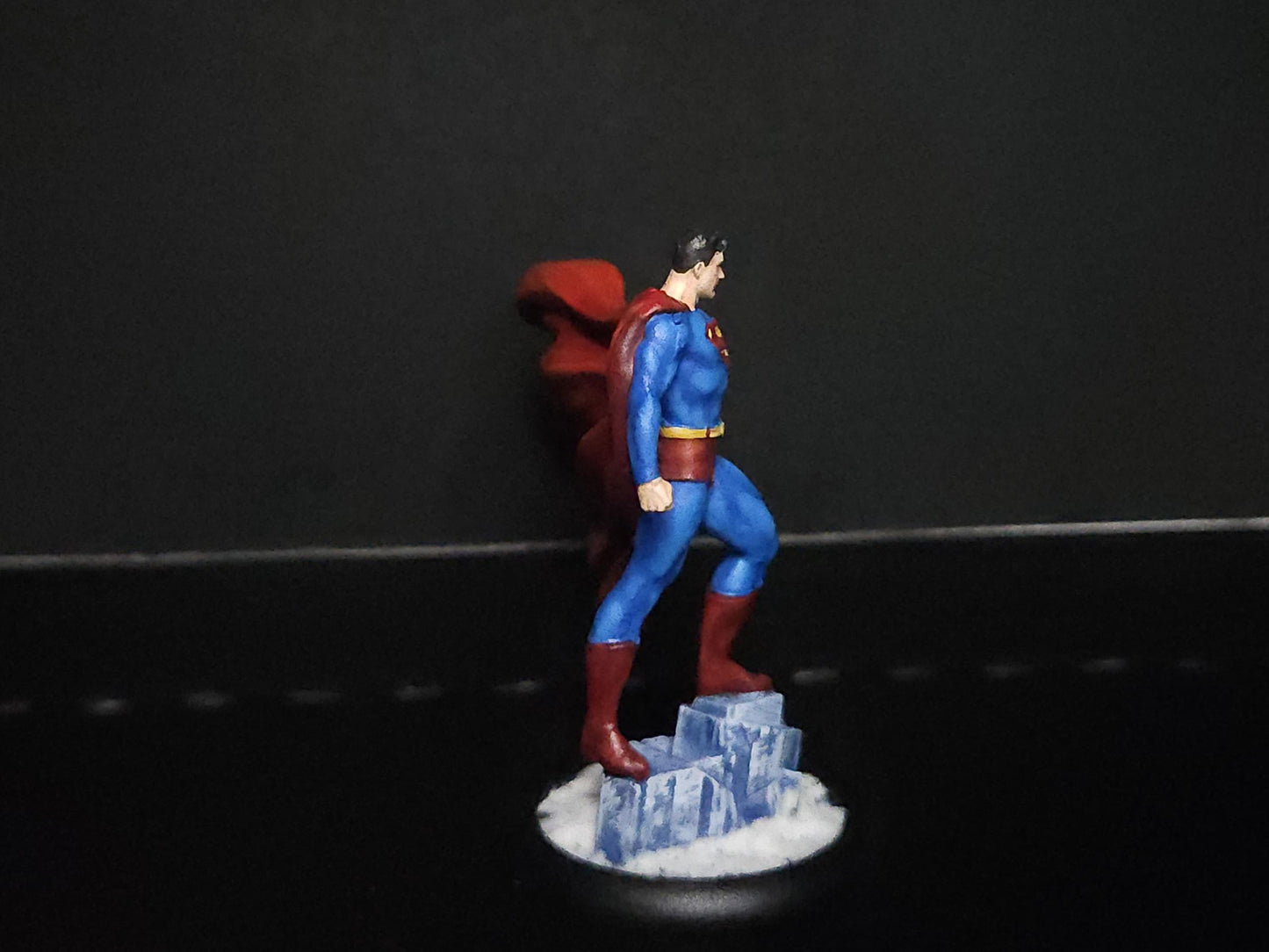 Superman - Hand-painted Batman Miniature Game Miniature